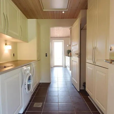 Four-bedroom Holiday In Tranekar *
